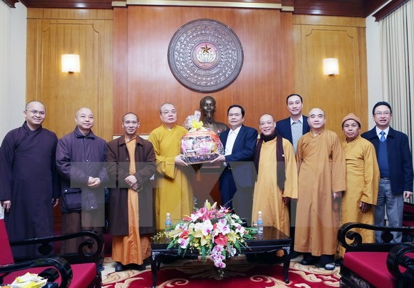 Sangha Buddha Vietnam selalu berjalan seperjalanan dengan Front Tanah Air Vietnam untuk melaksanakan secara baik semua penggerakan dan gerakan kompetisi - ảnh 1