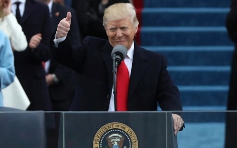 Presiden baru AS, Donald Trump berkomitmen akan mengembalikan kebesaran negara AS - ảnh 1