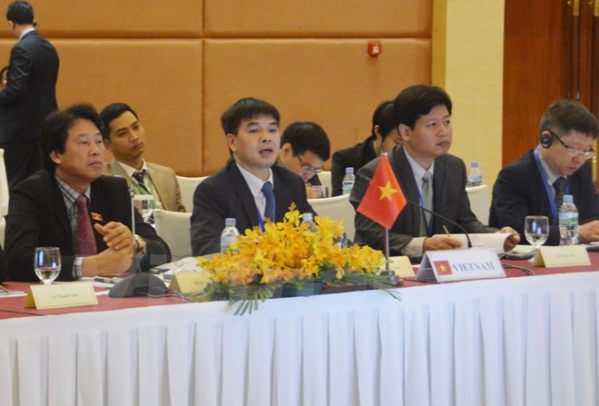 Vietnam dan CLMV berbagi pengalamaan tentang pengawasan dan pengelolaan atas anggaran keuangan dan investasi publik - ảnh 1