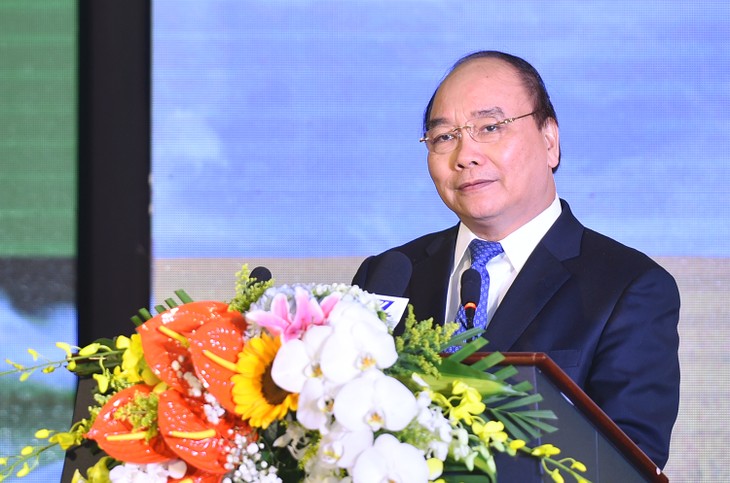 PM Vietnam, Nguyen Xuan Phuc hadir di Konferensi mendorong investasi di Thai Binh - ảnh 1