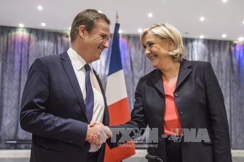 Capres Le Pen bersekutu dengan pemimpin Partai “Negara Perancis bangkit” - ảnh 1