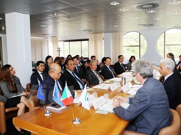  ASEAN dan Italia memperkuat kerjasama kawasan - ảnh 1