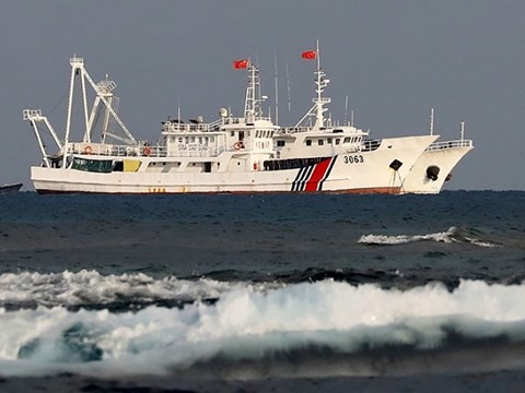  Kapal Tiongkok terus merembes wilayah laut Jepang - ảnh 1