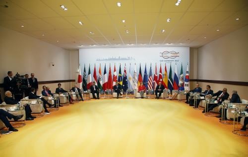  KTT G20: Mengusahakan pandangan bersama terhadap serentetan masalah global yang sedang menimbulkan perpecahan - ảnh 1