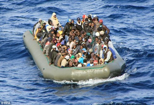 Uni Eropa mengeluarkan langkah-langkah untuk membatasi gelombang migran dari Libia - ảnh 1