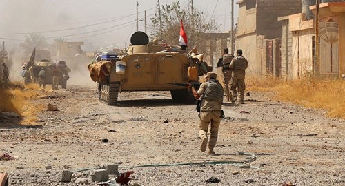  Tentara Irak menyerang IS di Provinsi Deir al-Zour - ảnh 1