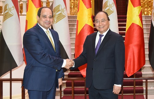  Mesir ingin memperkuat kerjasama dengan Vietnam di banyak bidang - ảnh 1
