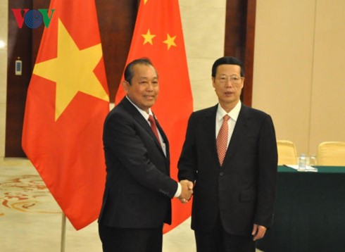  Vietnam memperkuat hubungan kerjasama persahabatan dengan Tiongkok - ảnh 1