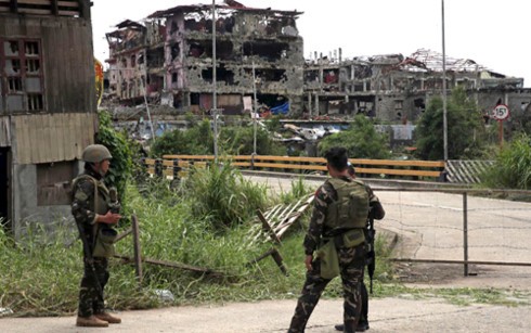  Filipina menyatakan operasi membasmi kaum pembangkang di Marawi berakhir - ảnh 1