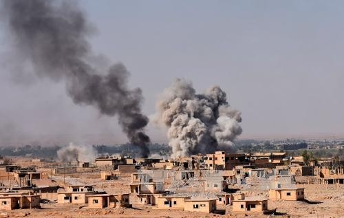 Tentara Suriah menduduki kembali benteng utama terakhir IS - ảnh 1