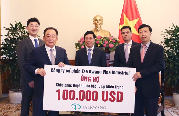  Deputi PM Vietnam, Pham Binh Minh menerima Presiden Taekwang, Park Yen Cha - ảnh 1