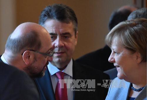 Perundingan tentang pembentukan Pemerintah di Jerman: Para fihak terus mencari kesepakatan pada hari perundingan ke-4 - ảnh 1