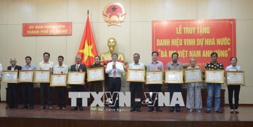 Menyampaikan gelar kehormatan Negara “Ibu Vietnam heroik” - ảnh 1