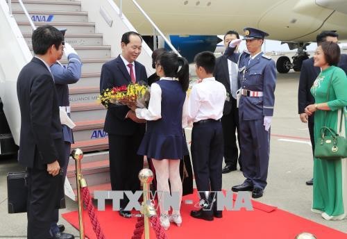 Presiden Vietnam, Tran Dai Quang dan Istri memulai kunjungan kenegaraan di Jepang - ảnh 1