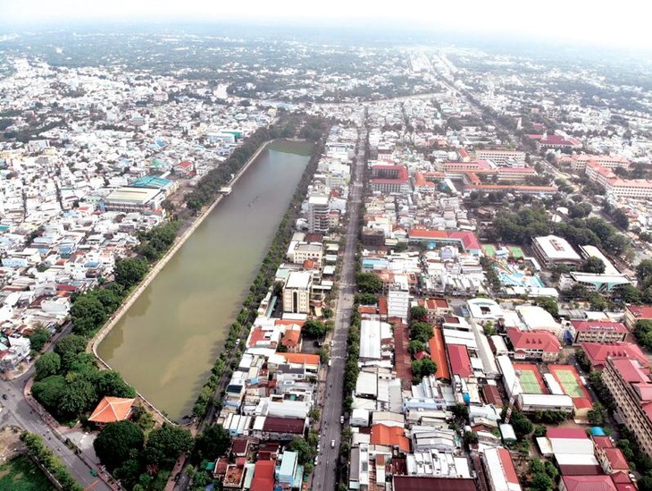 Memperkuat penyerapan investasi, menciptakan dinamika perkembangan di daerah dataran rendah sungai Mekong - ảnh 1