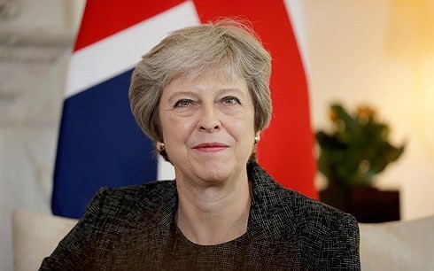 Masalah Brexit: PM Inggris memberikan peringatan kepada para legislator penentang dalam Partai Konservatif - ảnh 1