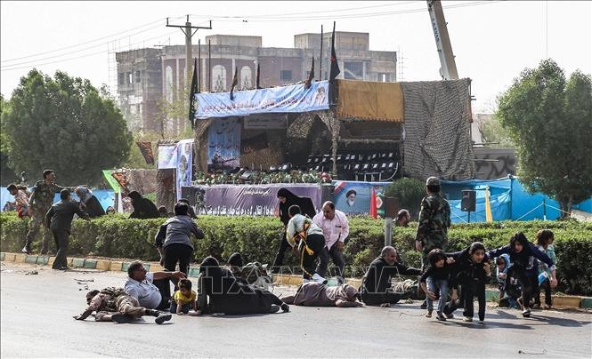 Iran menyerang kelompok-kelompok pembangkang untuk membalas serangan teror di Ahvaz - ảnh 1