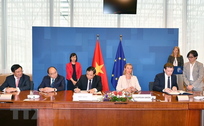 Viet Nam dan Uni Eropa menandatangani Perjanjian VPA / FLEGT - ảnh 1