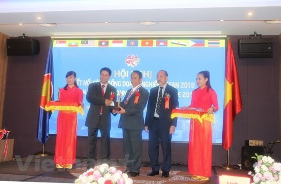 Konektivitas komunitas badan usaha Viet Nam dengan ASEAN - ảnh 1
