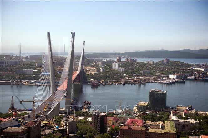 Pesawat yang membawa delegasi RDRK tiba di Kota Vladivostok, Rusia - ảnh 1