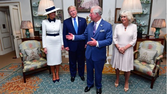 Presiden AS, Donald Trump melakukan kunjungan di Kerajaan Inggris - ảnh 1