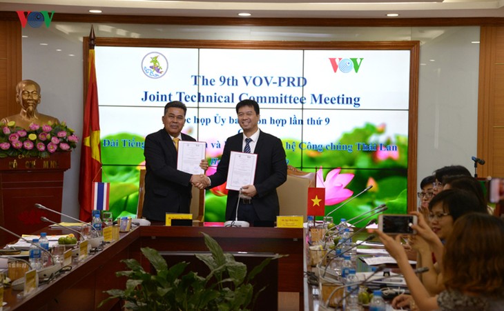 Memperkuat pertukaran dan kerjasama yang efektif antara PRD Thailand dan VOV - ảnh 1
