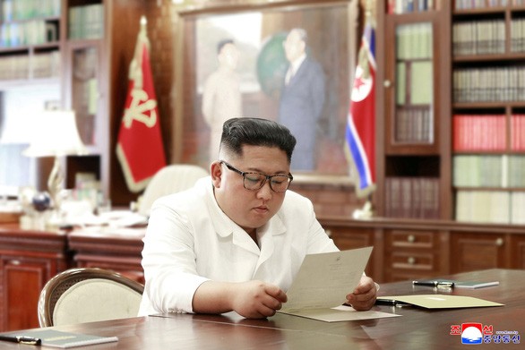 Presiden AS mengirim surat pribadi kepada Pemimpin RDRK, Kim Jong-un - ảnh 1