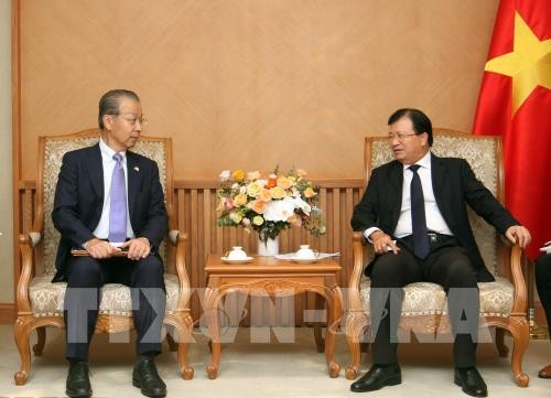 Deputi PM Vietnam, Trinh Dinh Dung: Menciptakan syarat bagi perusahaan-perusahaan Jepang untuk melakukan investasi di Vietnam - ảnh 1