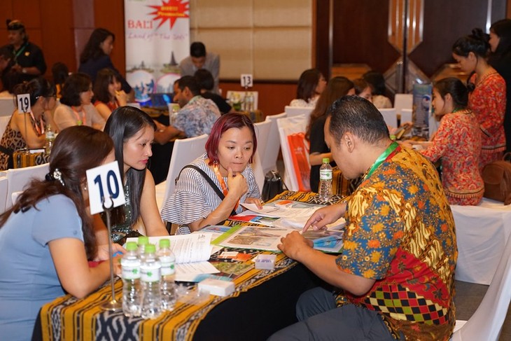 Indonesia memperhebat sosialisasi 10 destinasi baru - ảnh 2
