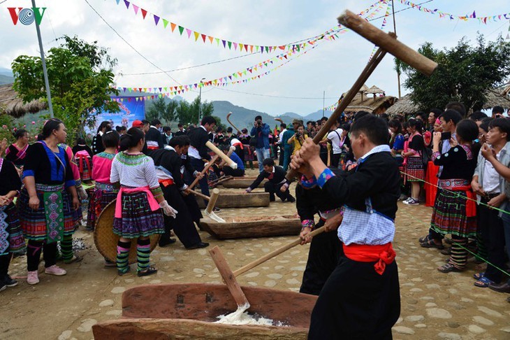 Kue Giay dalam Kehidupan Warga Etnis Minoritas Mong Daerah Tay Bac - ảnh 1