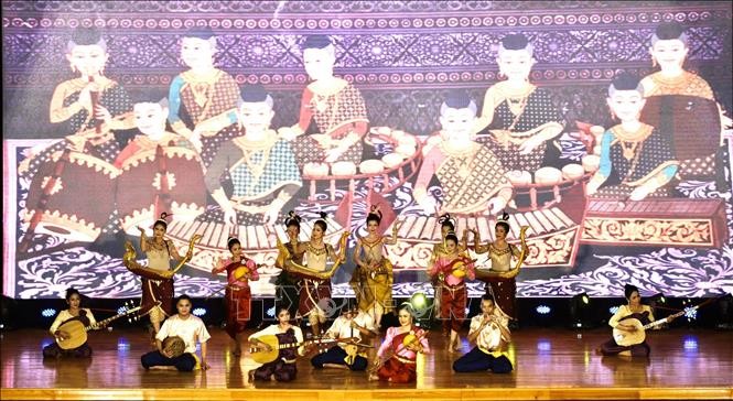 Pekan Budaya Kamboja di Vietnam tahun 2019: Mengaitkan Hubungan Persahabatan antara Dua Negara - ảnh 1