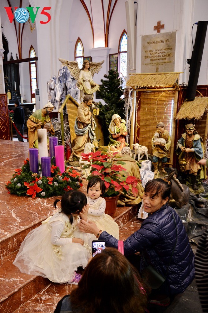 Suasana Hari Natal di Kota Hanoi - ảnh 10