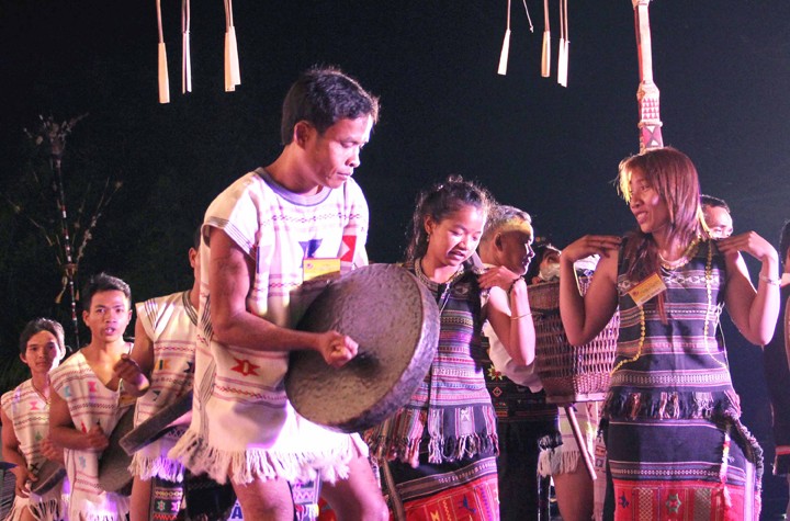 Budaya warga etnis minoritas Chu Ru hidup kembali di tengah-tengah hutan rimba belantara - ảnh 2