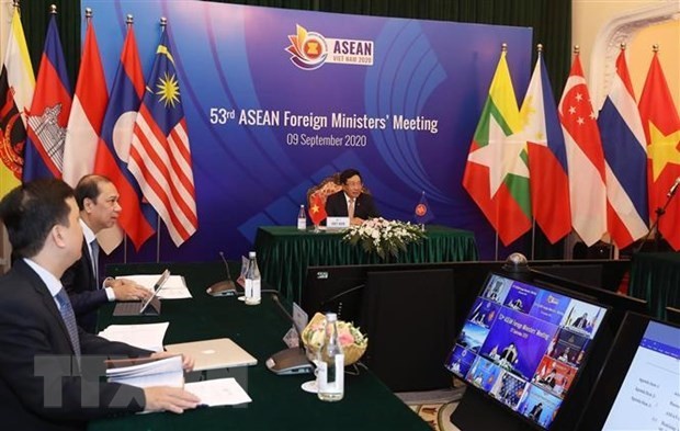 Uni Eropa dan Laos menilai tinggi keberhasilan AMM 53 dan semua penyelenggaraan Vietnam - ảnh 1