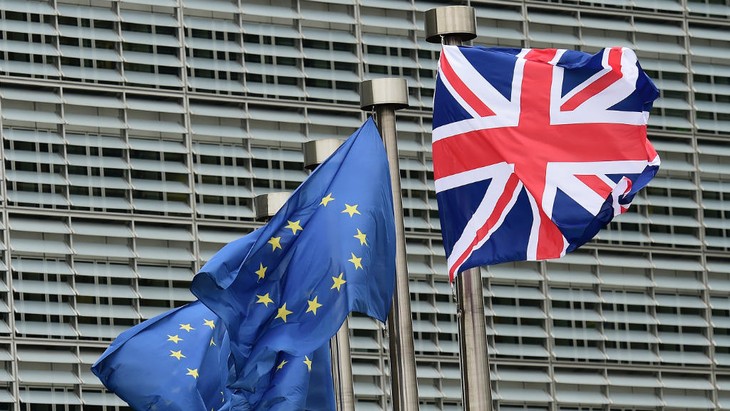 Masalah Brexit: Uni Eropa dan Inggris Mencapai Kemajuaan Teknis dalam Perundingan Dagang - ảnh 1