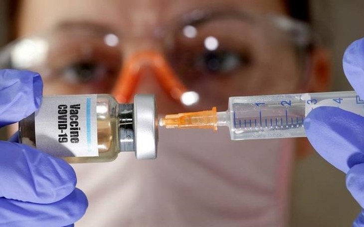 Uni Eropa memperingatkan tidak ada cukup vaksin Covid-19 sampai tahun 2022 - ảnh 1