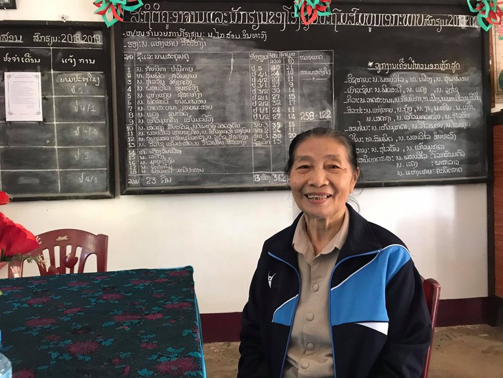 Guru Vietnam Sepenuh Hati dengan Pekerjaan di Negeri Jutaan Gajah - ảnh 2