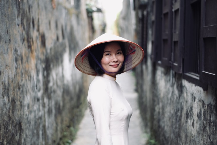 “Talk about Vietnamese” dari Seorang Gadis Thailand yang Sangat Mencintai Bahasa Vietnam - ảnh 1