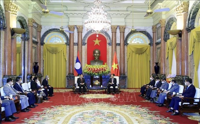 Vietnam Prioritaskan dan Kembangkan Hubungan Solidaritas Istimewa Vietnam-Laos - ảnh 1