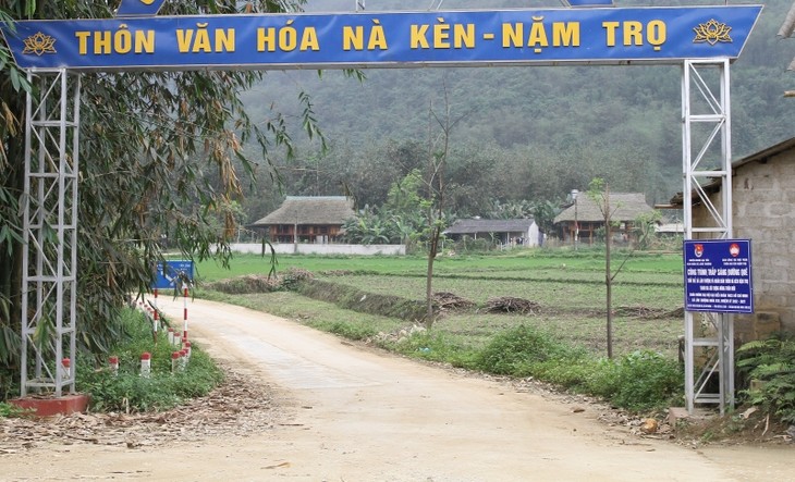 Pemuda Yen Bai dengan Gerakan Menerangi Desa - ảnh 2