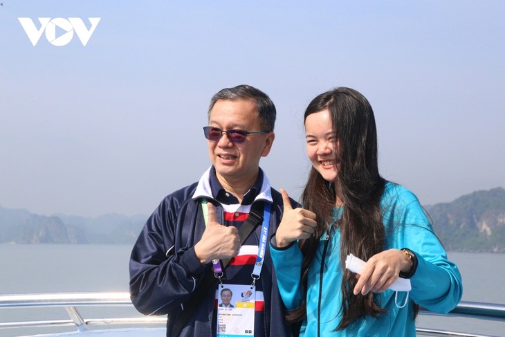 Vịnh Hạ Long gây ấn tượng sâu sắc với các thành viên tham dự SEA Games 31 - ảnh 5