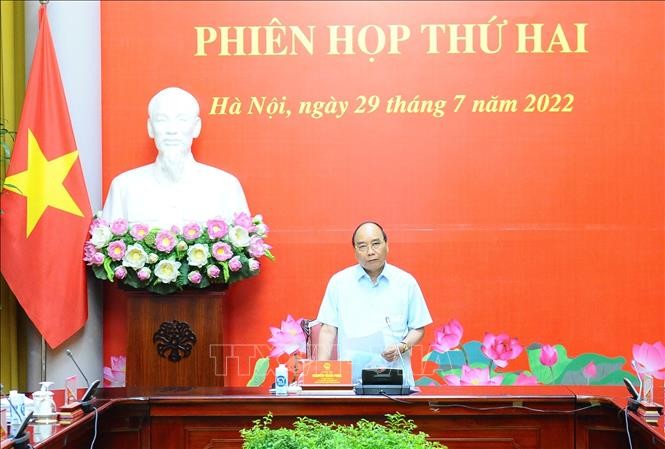 Presiden Nguyen Xuan Phuc Memimpin Sidang ke-2 Dewan Pertahanan dan Keamanan Masa Bakti 2021-2026 - ảnh 1