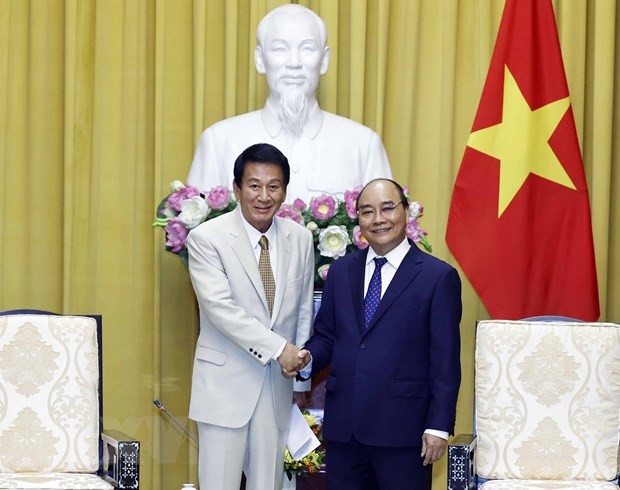 Presiden Nguyen Xuan Phuc Menerima Mantan Dubes Istimewa Vietnam-Jepang - ảnh 1