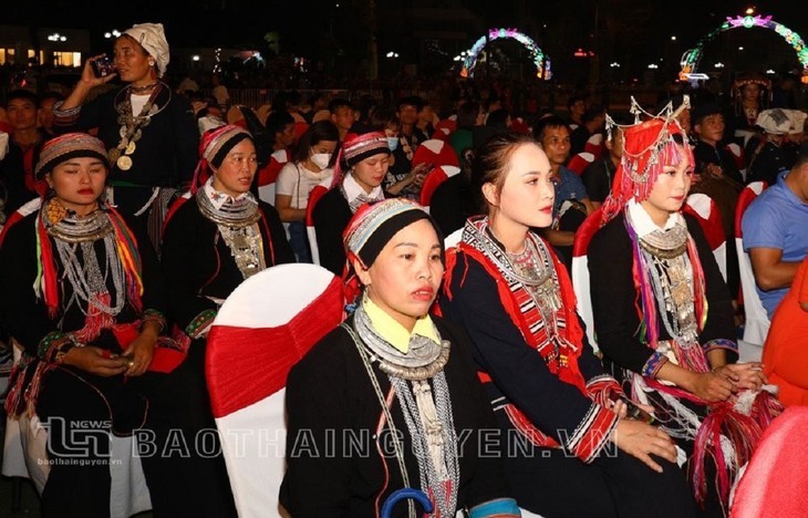Uniknya Festival Budaya Etnis Dao Nasional ke-2 - ảnh 4