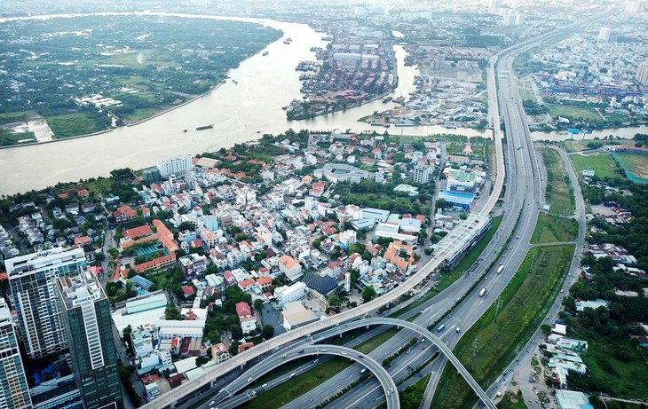 Membuka Ruang dan Prospek Pembangunan Keunggulan Darerah Nam Bo Timur - ảnh 1