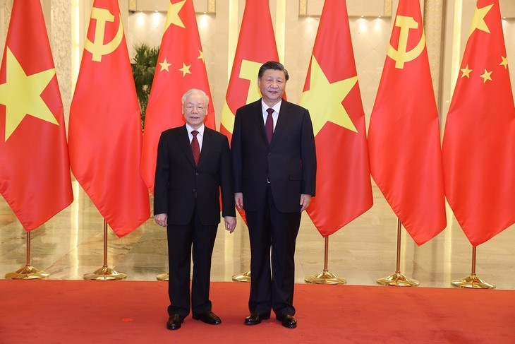 Vietnam dan Tiongkok Saling Mendukung untuk Teguh Maju - ảnh 1