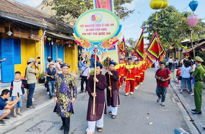 Perayaan Cap Go Meh di Hoi An Diakui Sebagai Warisan Budaya Takbenda Nasional - ảnh 1