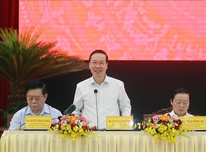 Presiden Vietnam, Vo Van Thuong: Provinsi Ninh Thuan Fokus Kembangkan Pariwisata Kelas Atas, Transformasi Digital, Teknologi Tinggi - ảnh 1