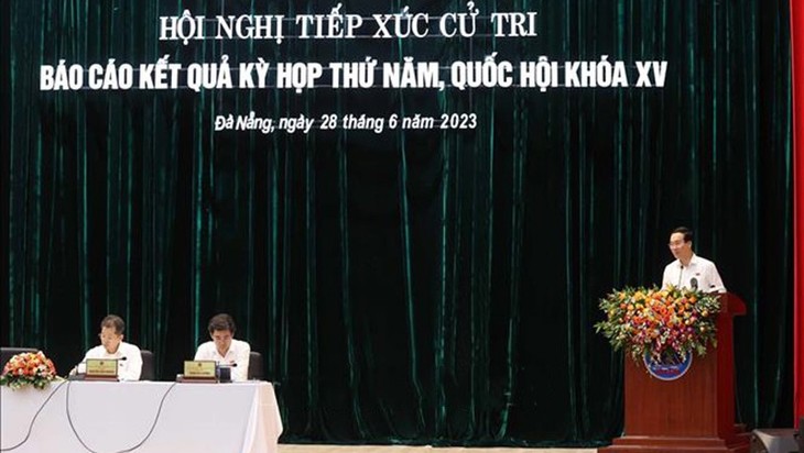 Presiden Vietnam, Vo Van Thuong Melakukan Kontak dengan Para Pemilih Kota Da Nang - ảnh 1