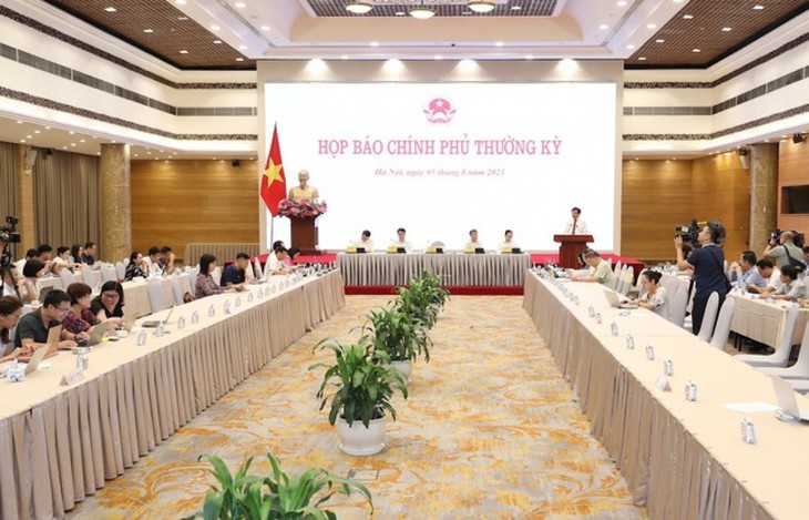 Perekonomian Vietnam Terus Dipertahankan secara Stabil dan Berkembang Tanpa Memedulikan “Dampak Ganda” - ảnh 1